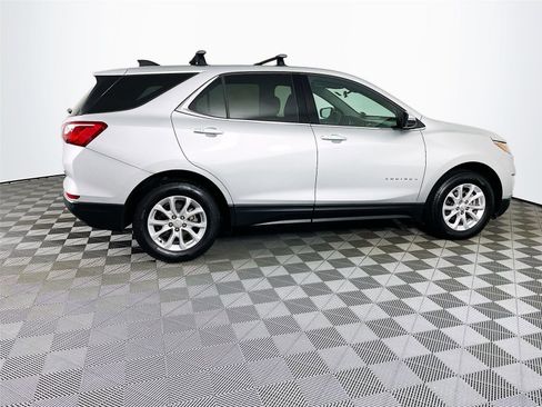 Used 2019 Chevrolet Equinox LT image 10