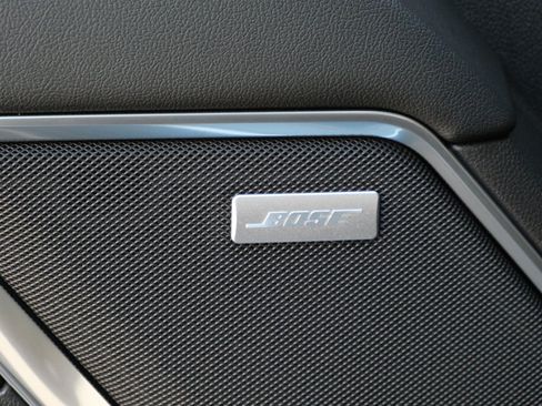 Used 2024 GMC Sierra 1500 SLT w/ SLT Premium Package AWD/4WD image 30