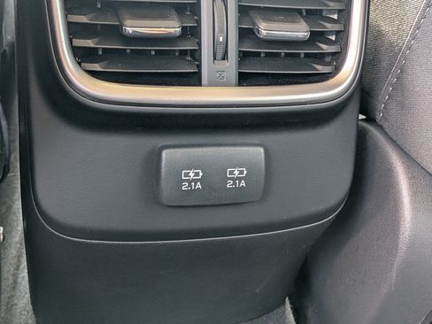 Used 2022 Subaru Outback Premium AWD/4WD image 16