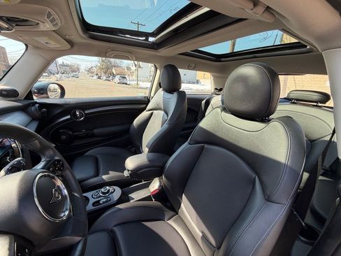 Used 2023 MINI Cooper SE image 19