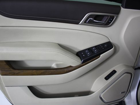 Used 2019 GMC Yukon XL Denali image 11