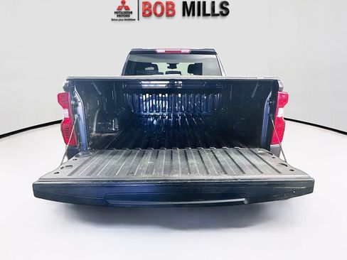 Used 2022 Chevrolet Silverado 1500 Custom w/ LPO, Dark Essentials Package AWD/4WD image 26