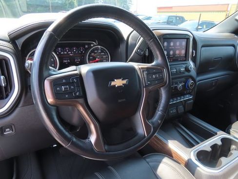 Used 2021 Chevrolet Silverado 1500 High Country w/ Technology Package AWD/4WD image 17