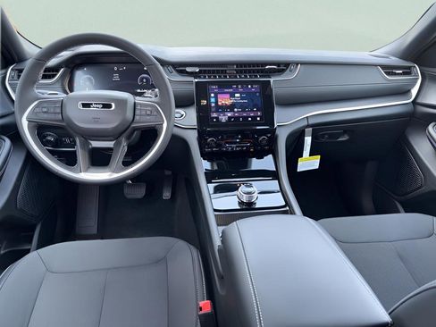 New 2026 Jeep Grand Cherokee Laredo X AWD/4WD image 20