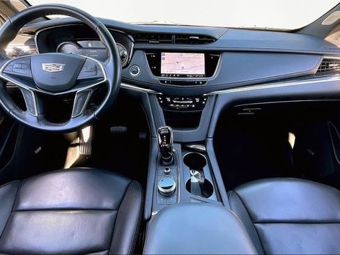 Used 2024 Cadillac XT5 Premium Luxury image 7