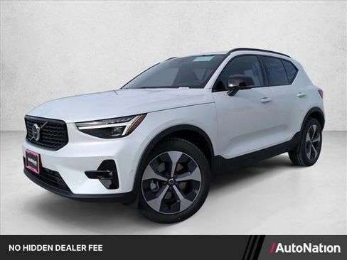 New 2026 Volvo XC40 B5 Plus w/ Climate Package AWD/4WD image 1