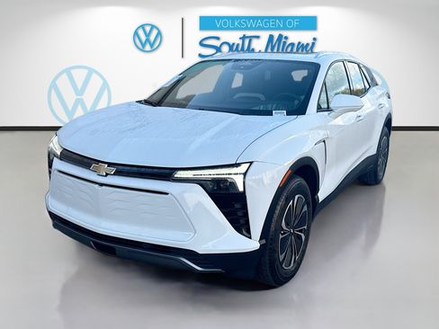 Used 2024 Chevrolet Blazer EV LT image 3