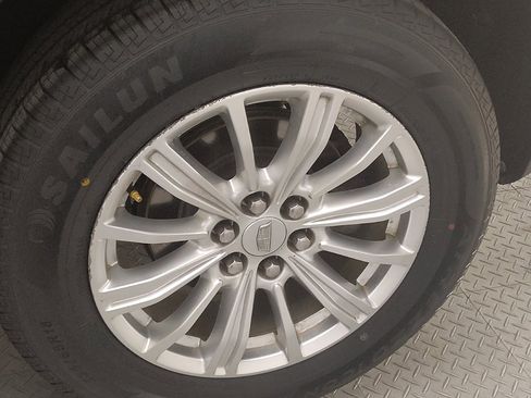 Used 2019 Cadillac XT5 FWD image 31