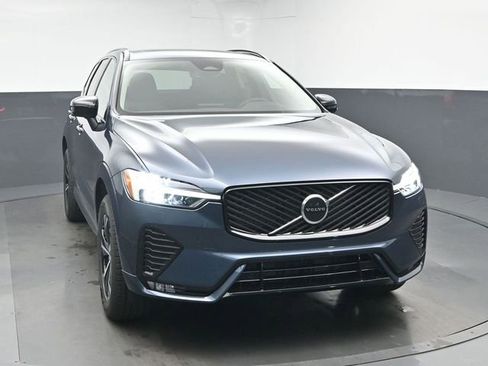 New 2026 Volvo XC60 B5 Core w/ Climate Package image 8