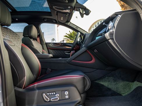 Used 2023 Bentley Bentayga Speed image 24