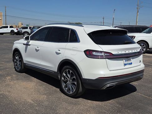 Used 2023 Lincoln Nautilus Reserve w/ Equipment Group 201A FWD image 3