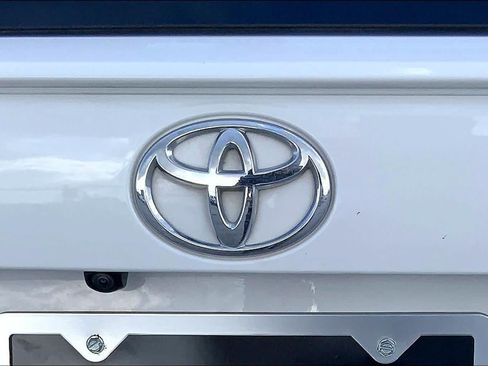 Certified 2025 Toyota RAV4 XLE FWD image 10
