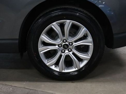 Used 2023 Ford Edge Titanium AWD/4WD image 29