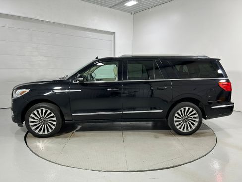 Used 2020 Lincoln Navigator L Reserve w/ Luxury Package AWD/4WD image 21