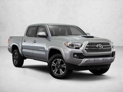 Used 2017 Toyota Tacoma TRD Sport w/ Tow Package (A/T) image 3