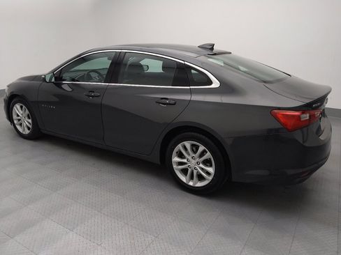 Used 2017 Chevrolet Malibu LT image 3