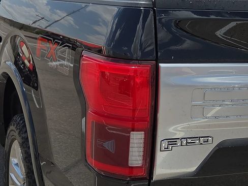 Used 2018 Ford F150 King Ranch w/ Equipment Group 601A Luxury AWD/4WD image 12