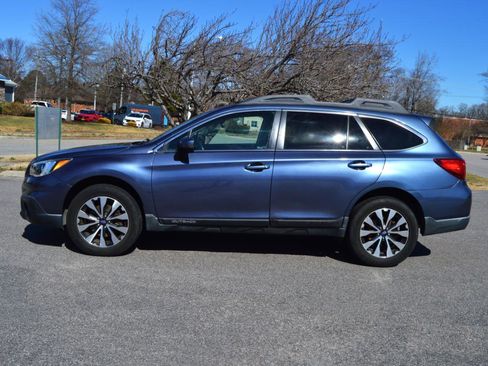Used 2017 Subaru Outback 2.5i Limited image 5