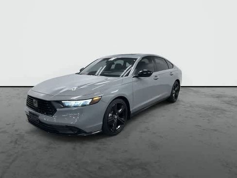 Used 2025 Honda Accord Sport image 7
