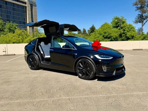 Used 2019 Tesla Model X 100D AWD/4WD image 8