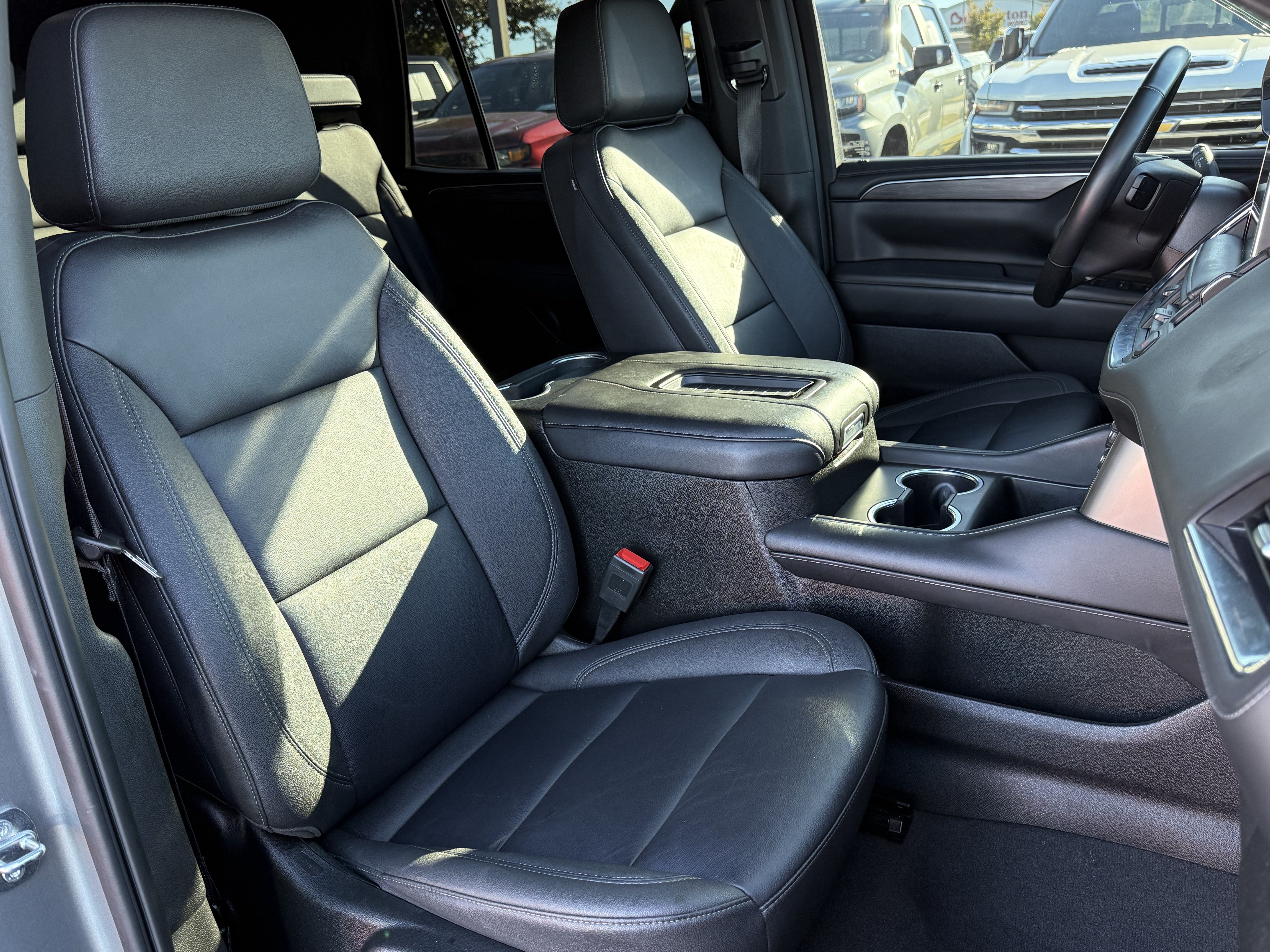 Used 2023 Chevrolet Tahoe Z71 w/ Z71 Off-Road Package AWD/4WD image 38