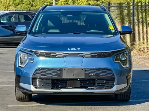 Used 2023 Kia Niro Wind w/ Wind Preserve Package FWD image 8