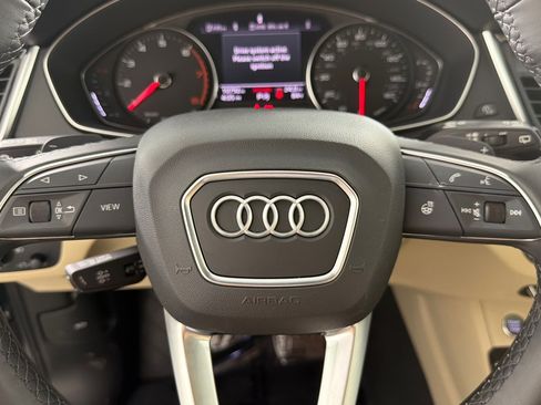 Used 2023 Audi Q5 2.0T Premium w/ Convenience Package AWD/4WD image 21