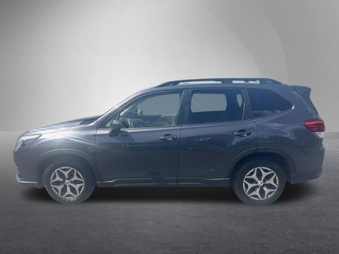 Used 2022 Subaru Forester Premium AWD/4WD image 8