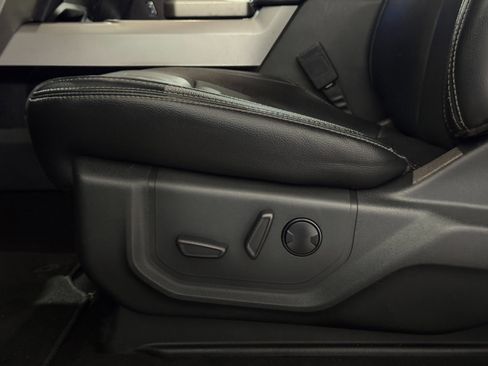 Used 2022 Ford F250 Lariat w/ Chrome Package image 33