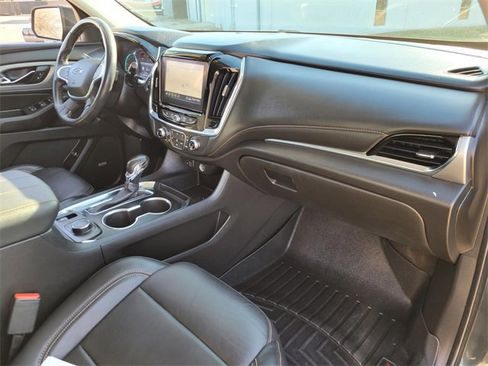 Used 2021 Chevrolet Traverse RS image 10