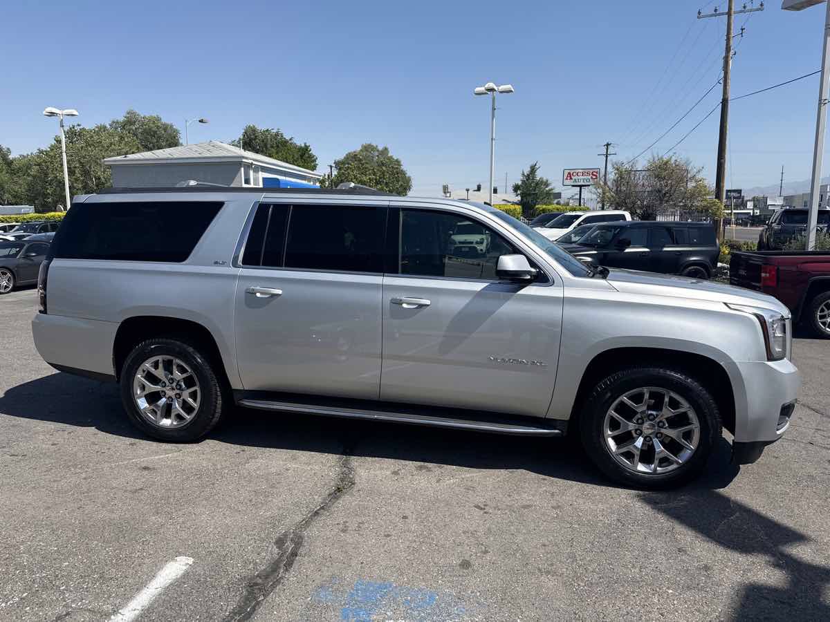 Used 2015 GMC Yukon XL SLT w/ HD Trailering Package AWD/4WD image 5