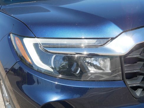 Used 2023 Honda Passport EX-L image 16