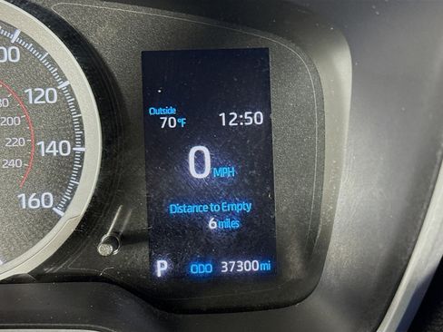 Used 2020 Toyota Corolla SE w/ Carpet Mat Package image 16