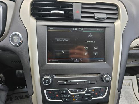 Used 2016 Ford Fusion SE w/ Equipment Group 202A FWD image 29