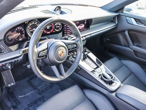 Used 2022 Porsche 911 Carrera RWD image 21