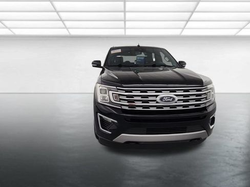Used 2018 Ford Expedition Limited w/ Equipment Group 301A AWD/4WD image 2