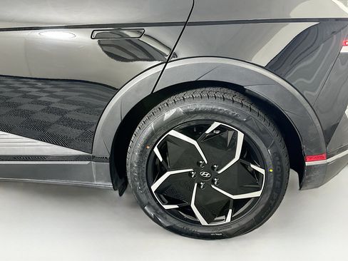 Used 2024 Hyundai Ioniq 5 SEL image 11