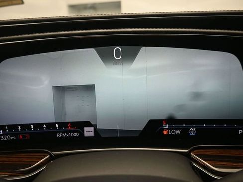 Used 2021 Cadillac Escalade Premium Luxury w/ Driver Assist Tech Package image 33