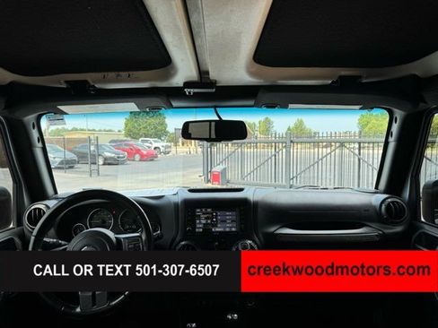 Used 2017 Jeep Wrangler Unlimited Sport w/ Quick Order Package 24S AWD/4WD image 14