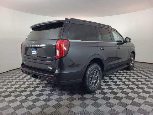 New 2026 Ford Expedition Active AWD/4WD image 3