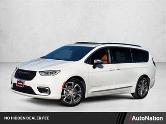 New 2026 Chrysler Pacifica Pinnacle FWD video 1