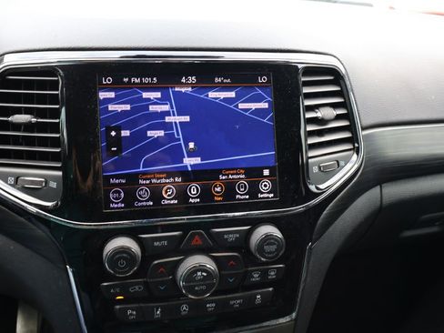 Used 2020 Jeep Grand Cherokee Altitude RWD image 27
