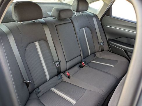 Used 2025 Hyundai Sonata SEL FWD image 27