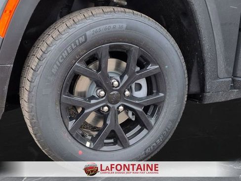 New 2026 Jeep Grand Cherokee Altitude image 34