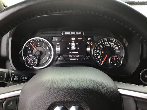 Used 2022 RAM 1500 Big Horn AWD/4WD image 33