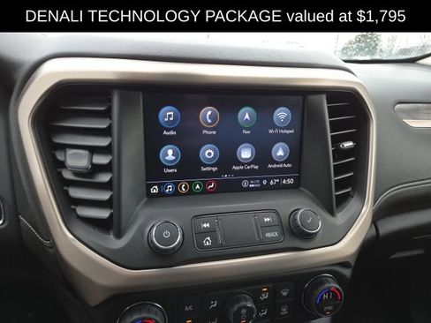 Used 2023 GMC Acadia Denali w/ Denali Technology Package AWD/4WD image 17