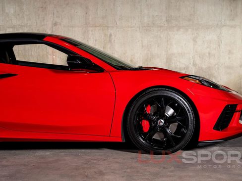 Used 2020 Chevrolet Corvette Stingray w/ 3LT Preferred Equipment Group image 13