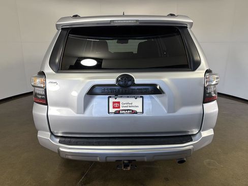 Used 2022 Toyota 4Runner TRD Off-Road Premium w/ TRD Black Wheel Package (TMS) AWD/4WD image 11