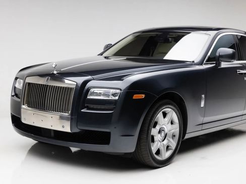 Used 2010 Rolls-Royce Ghost RWD image 39