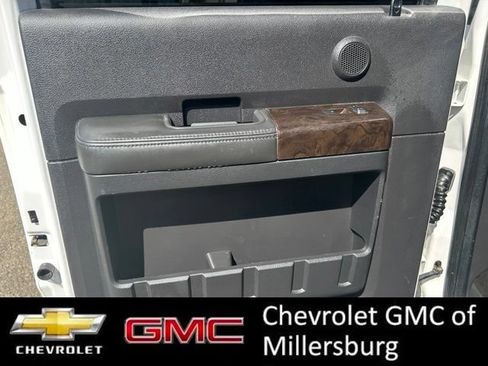 Used 2016 Ford F250 Platinum w/ Platinum Package AWD/4WD image 24